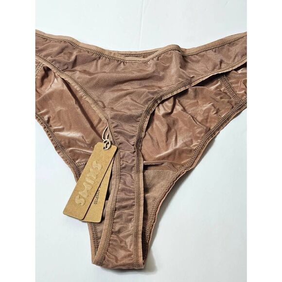 Skims bikini panty Nwt - Picture 6 of 6